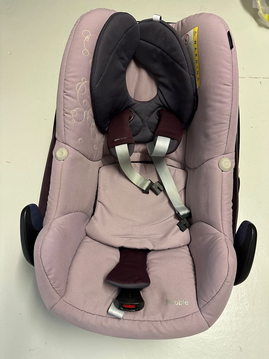Seggiolini per auto: Maxi-Cosi Babyschale mit Isofix Station gebraucht – Usato da Langenthal venduto da aida_la3s