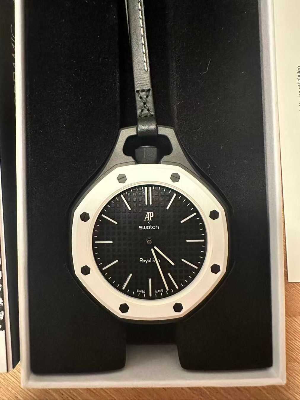 Swatch Uhren: AP x Swatch – Neu (gemäss Beschreibung) aus Kriens von alp_8kd9 1