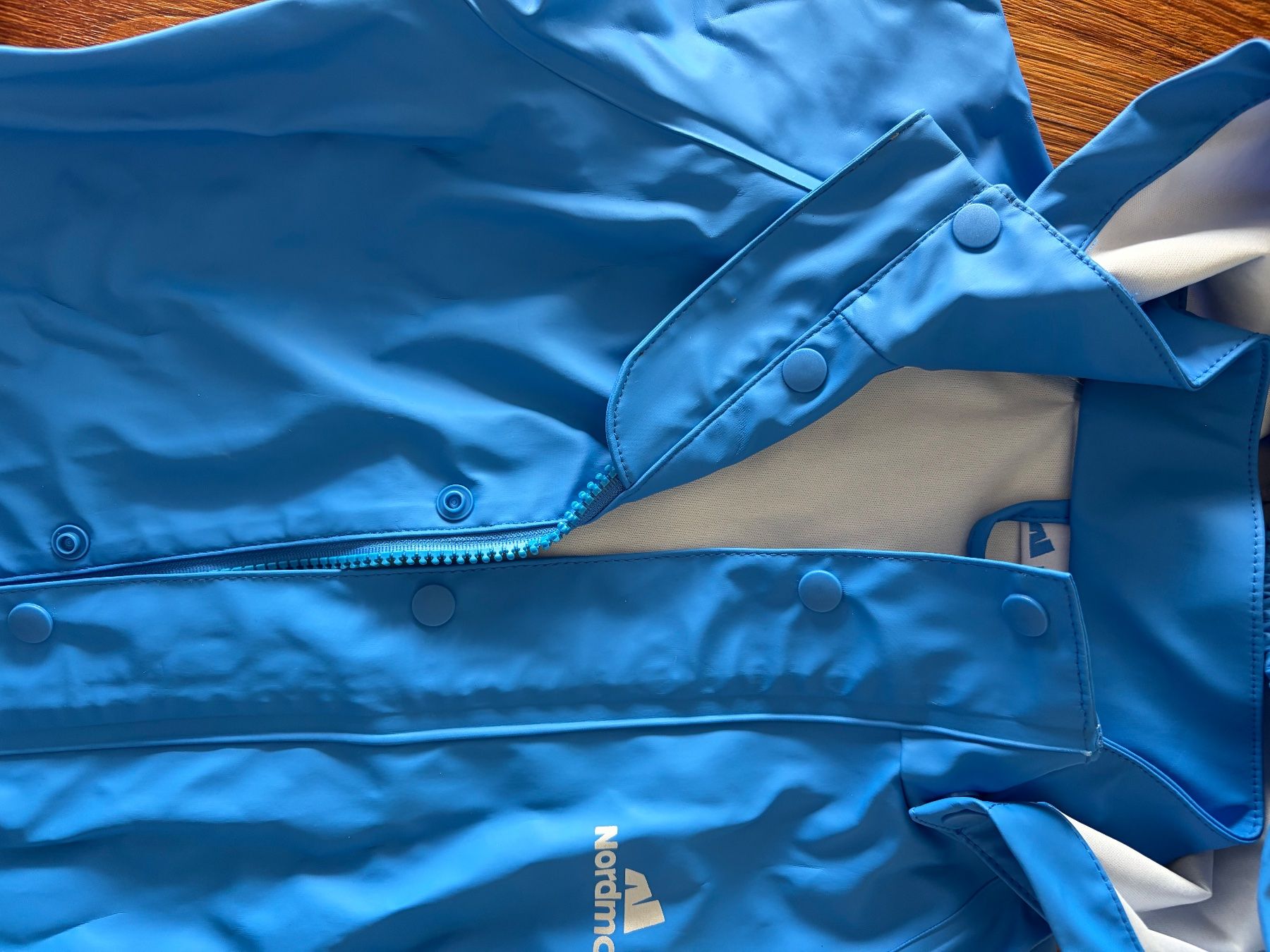 Jacken & Mäntel: Regenjacke – Gebraucht aus Schlieren von gor_jgx7 1