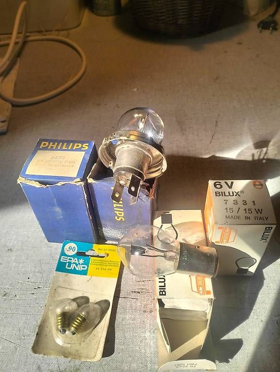 Alle Autoersatzteile: 6V Birnen – Gebraucht aus Oberengstringen von Lajonny