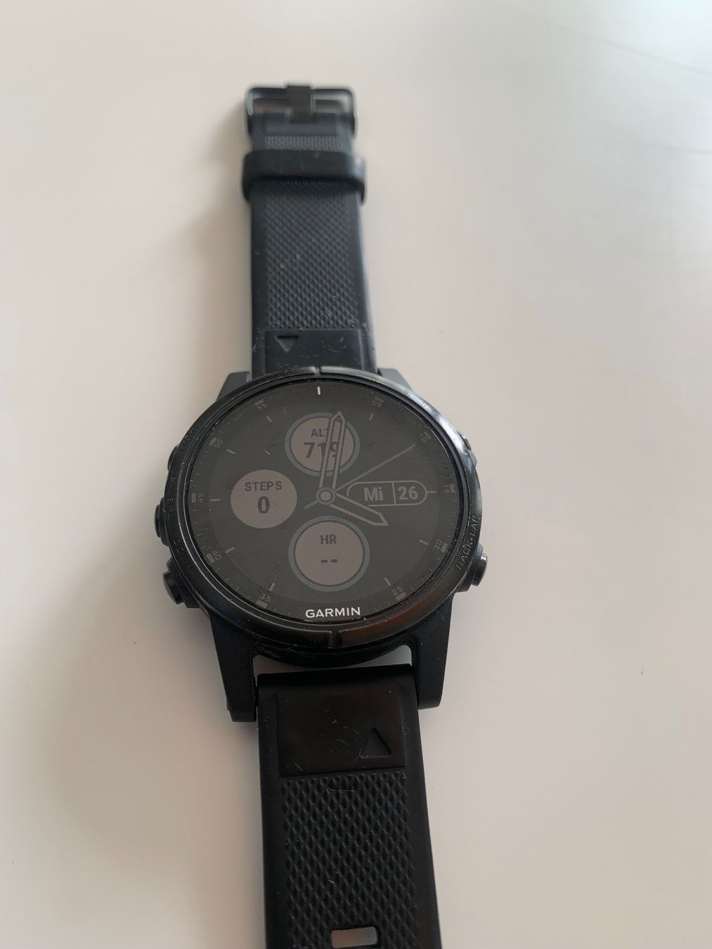 Garmin Smartwatch: Garmin fenix 5s Plus inkl. 5 neuwertiger Armbänder – Usato da St. Gallen venduto da beija77 1