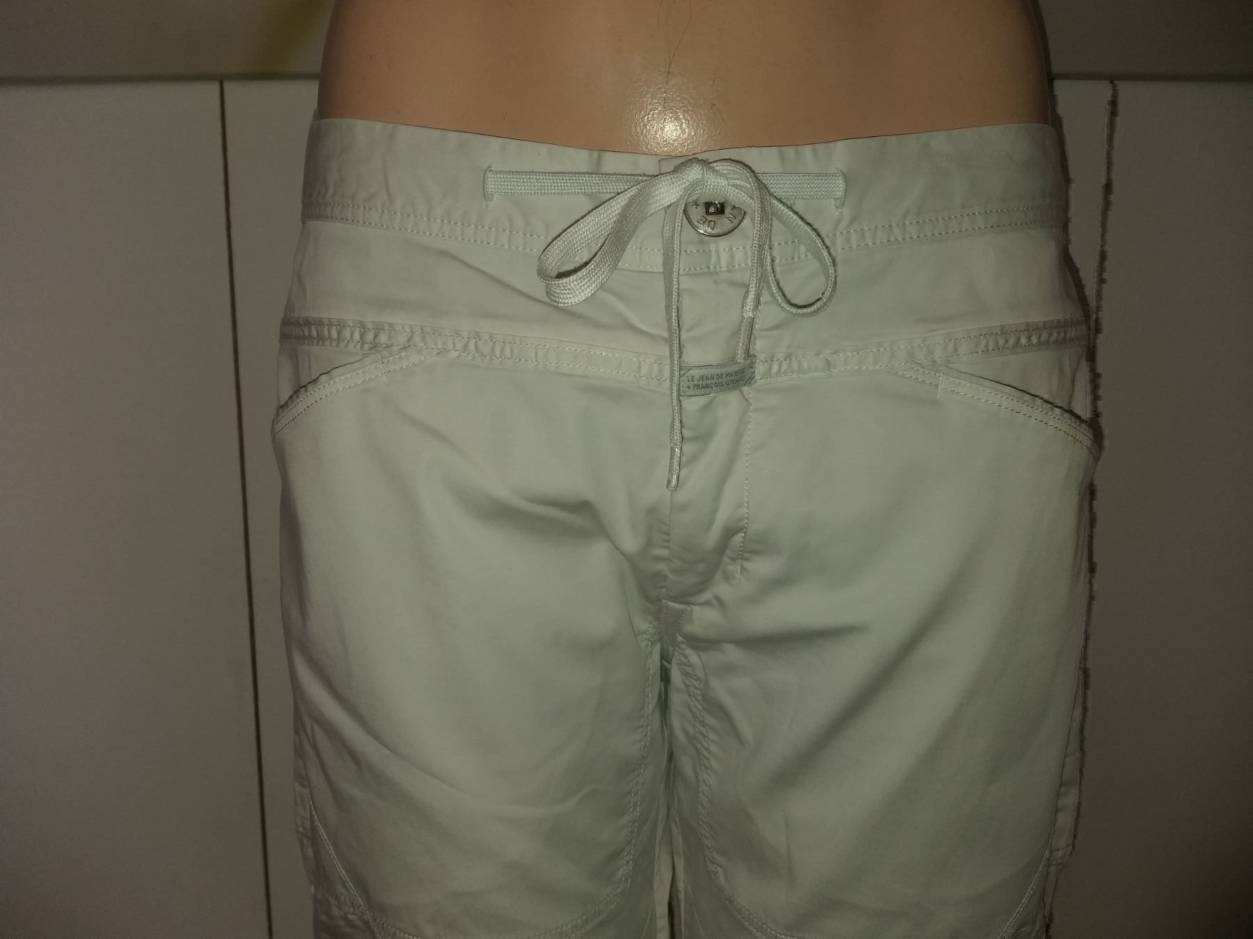 Girbaud Hosen: MARITHE FRANCOIS GIRBAUD Pantalon / Hose taille / Grosse W32 – Gebraucht aus Cossonay-ville von Super-Price-Quality 1