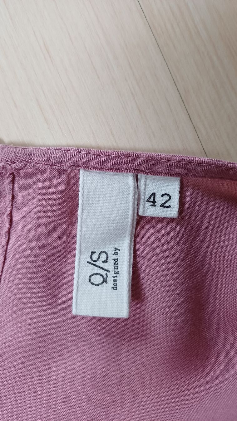 Blusen: Q/S designed by! Bluse, Grösse 42, neuwertig! – Neu (gemäss Beschreibung) aus Möhlin von glacierflea 2