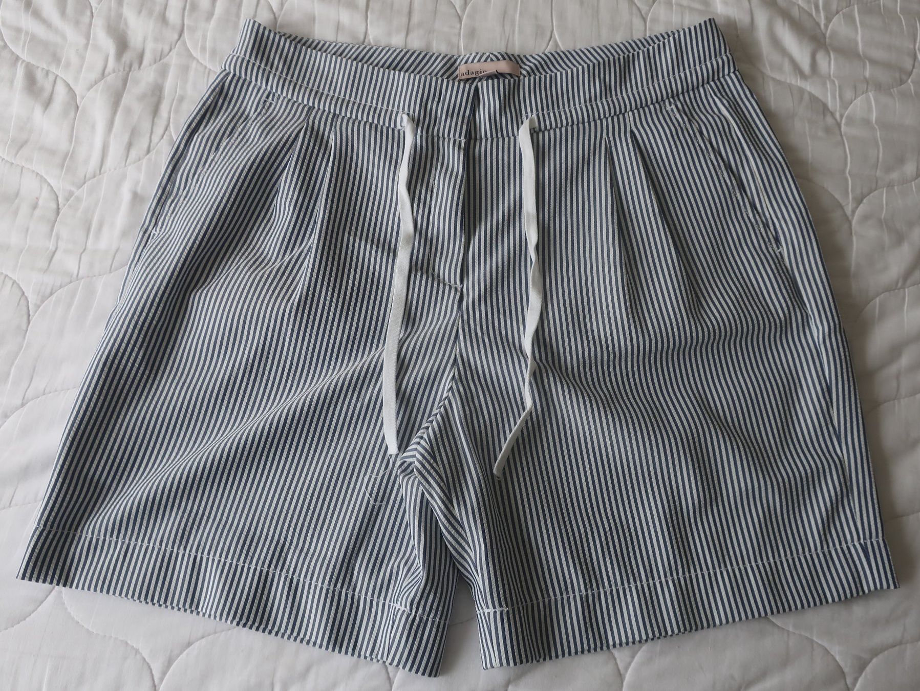Pantaloni: adagio Shorts – Nuovo (secondo la descrizione) da Möhlin venduto da glacierflea