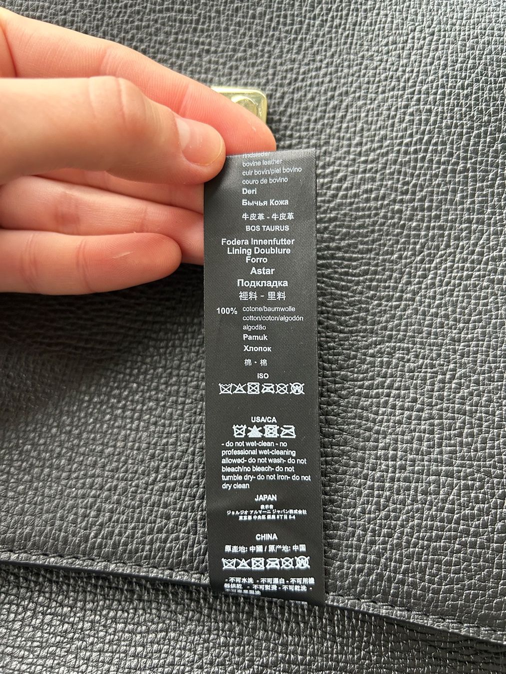 Armani Taschen für Damen: Emporio Armani leather handbag – Gebraucht aus Zürich von nat_k 8
