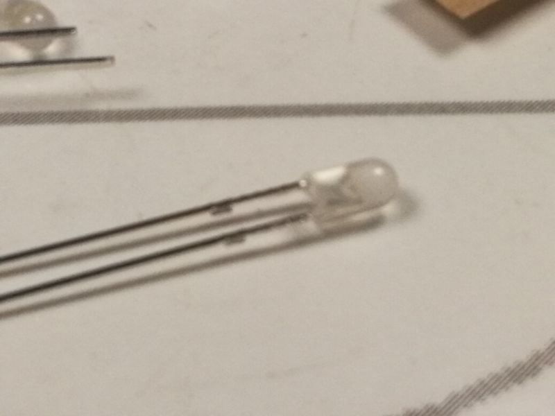 Componenti elettronici: LED warmweiss 3mm, randlos 25 Stk. – Nuovo (secondo la descrizione) da Luzern venduto da Salefactory 2