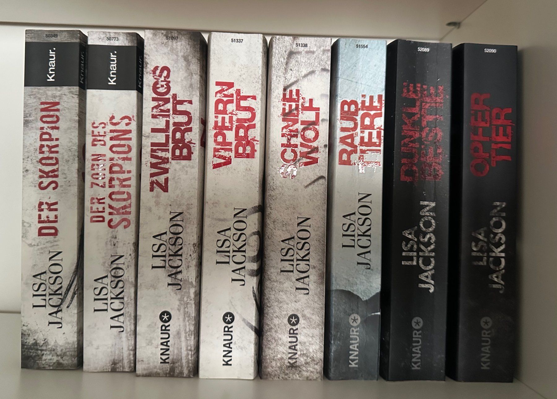 Libri: 8 Bücher von Lisa Jackson – Usato da Pfäffikon ZH venduto da AnjaAlbertin