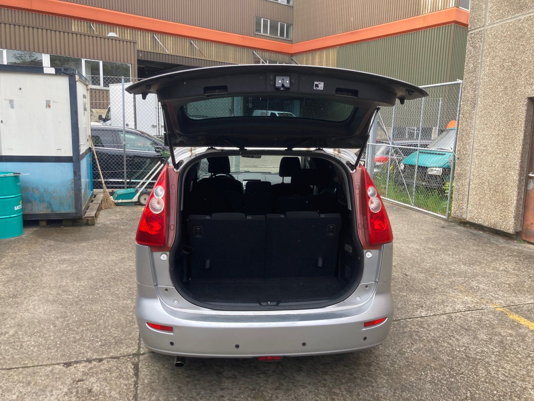Mazda Automobili: Mazda 5 2.0 Benzin Minivan 7 Plätze – Usato da Studen BE venduto da kuk68 5