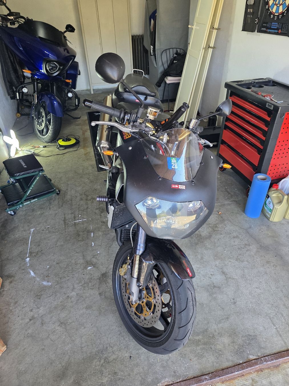 Aprilia Strada: aprilia tuono 1000 – Usato da Lausanne venduto da nic_trx2 2