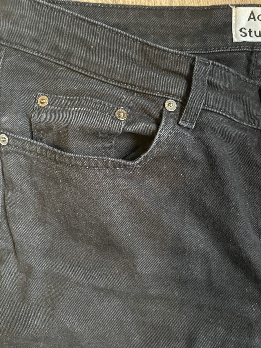 Jeans: Acne black jeans size 29 – Gebraucht aus Yverdon-les-Bains von pen_bbz8 3