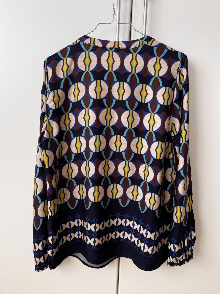 Blusen: Bluse Milano Italy Grösse 38, Viscose – Gebraucht aus Zürich von Kleanthy 1