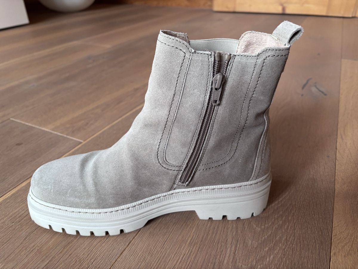 Gabor Scarpe da donna: Gabor Stiefeletten Wildleder Grösse 6.5 – Usato da Euthal venduto da ishinca 2
