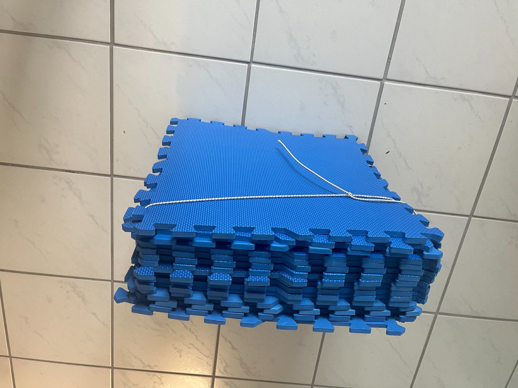 Tappeto da gioco: 16 Schaumstoffmatten ca 50x50cm – Usato da Dintikon venduto da Redgar58 1