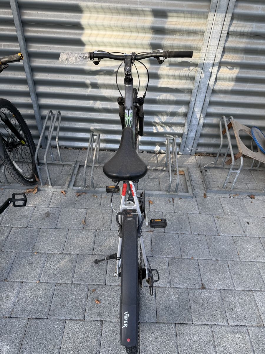 KTM Biciclette: Mountainbike silberfarben gebraucht – Difettoso da Glattfelden venduto da Schwaderlocher 1