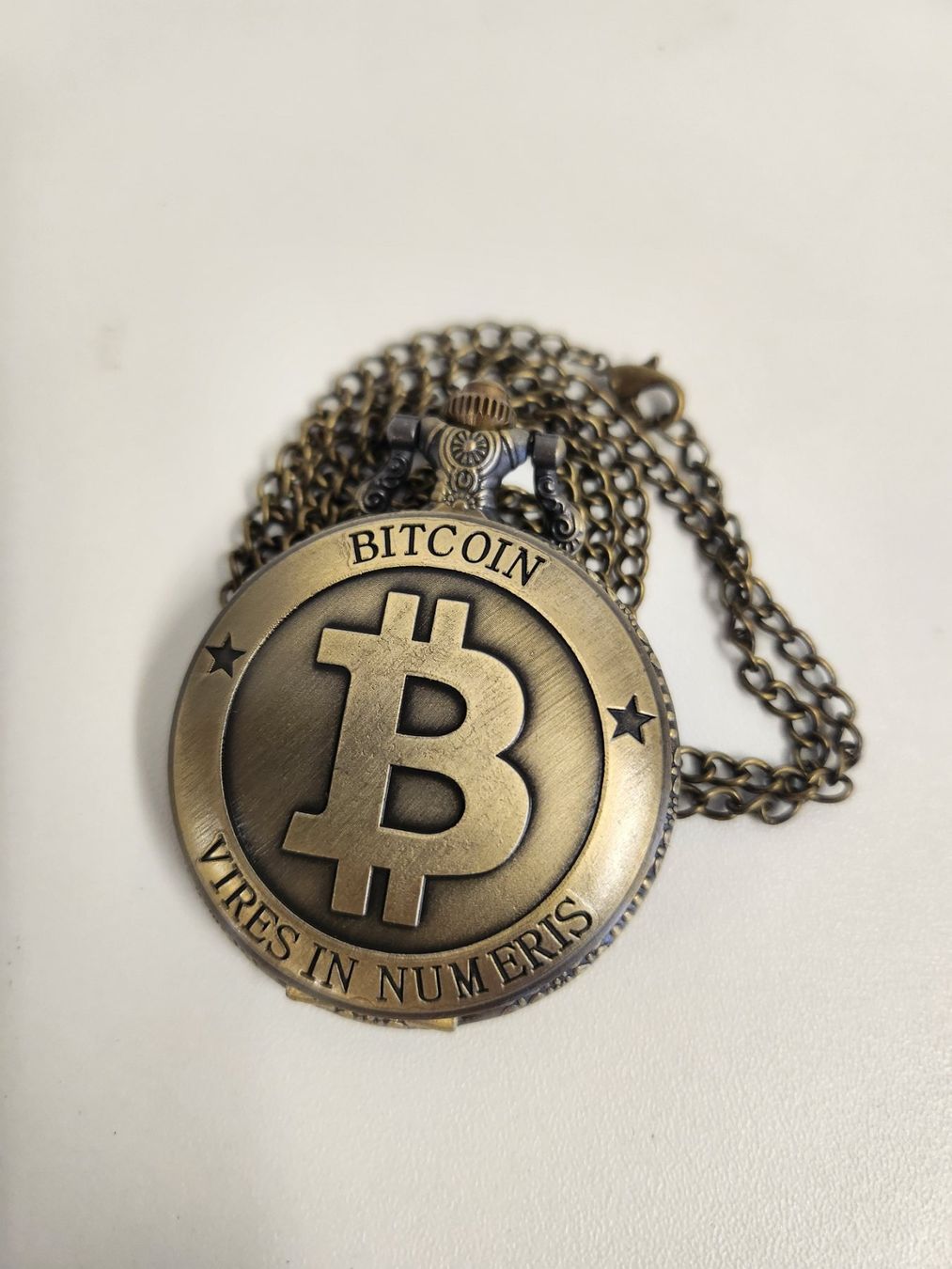 Uhren: Bitcoin Taschenuhr – Neu und originalverpackt aus Niederurnen von Ghost.recon 3