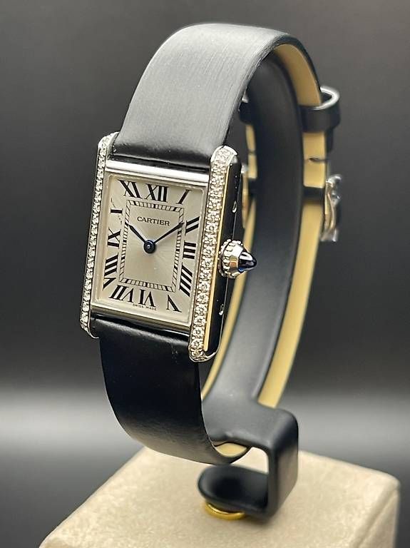 Cartier Orologi: Cartier Tank Must Ref. W4TA0016 Silver Dial Case Diamond – Usato da Lugano venduto da luganotopwatches 2