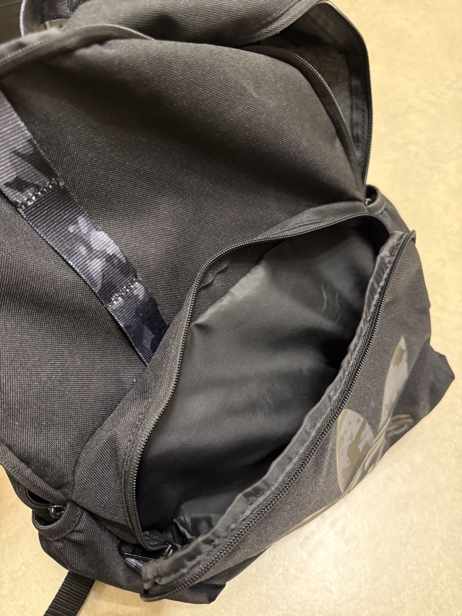 Adidas Rucksäcke: Rucksack Adidas schwarz – Neu (gemäss Beschreibung) aus St. Gallen von azra_sadikov 2