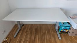 Schreibtisch 160x90 cm – Motor defekt, fix auf ~77 cm