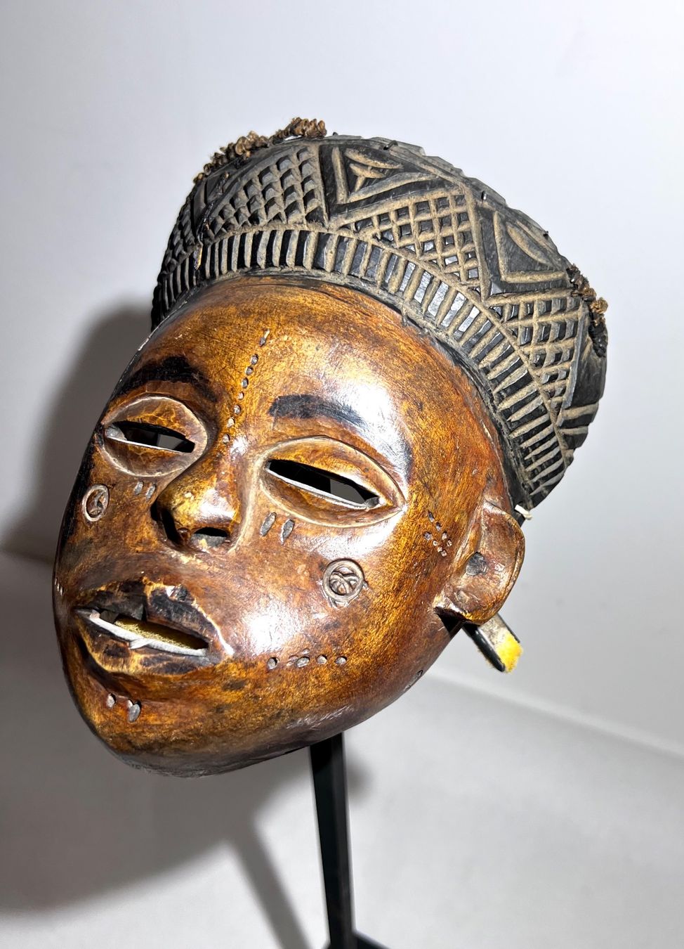 Internationale Kunst: Maske der Bakongo D.C: Congo Anfang 20 Jhd. – Gebraucht aus Zunzgen von  2