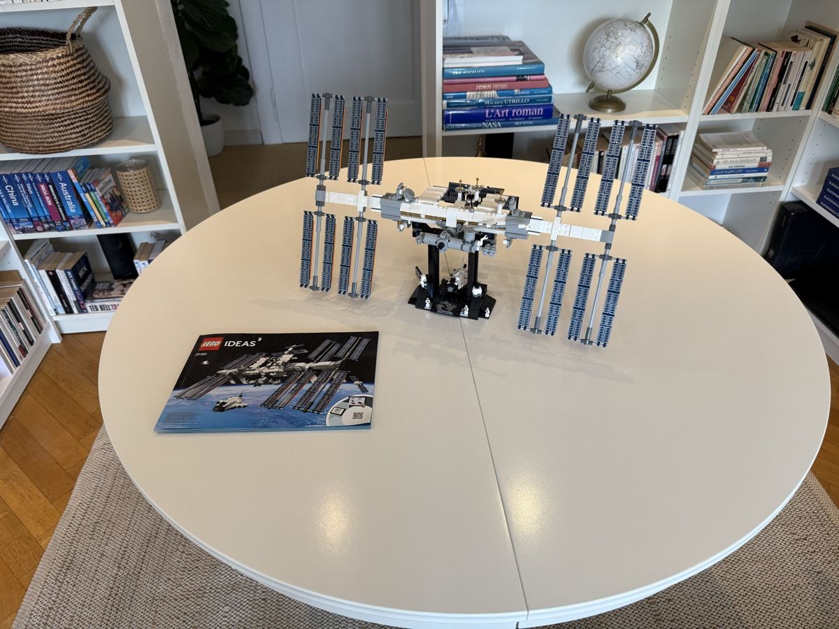 Lego Kit di costruzioni: Lego Station spatiale internationale 21321 – Usato da Bulle venduto da fra_7wng
