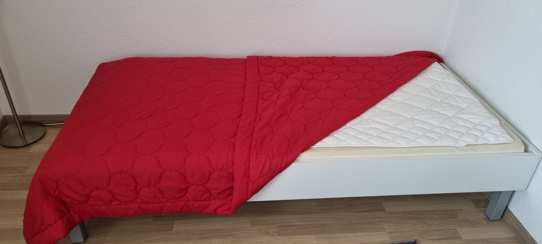 Micasa Letti: Bett + Lattenrost + Tempur Matratze + Topper – Usato da Oberlunkhofen venduto da Equinox17