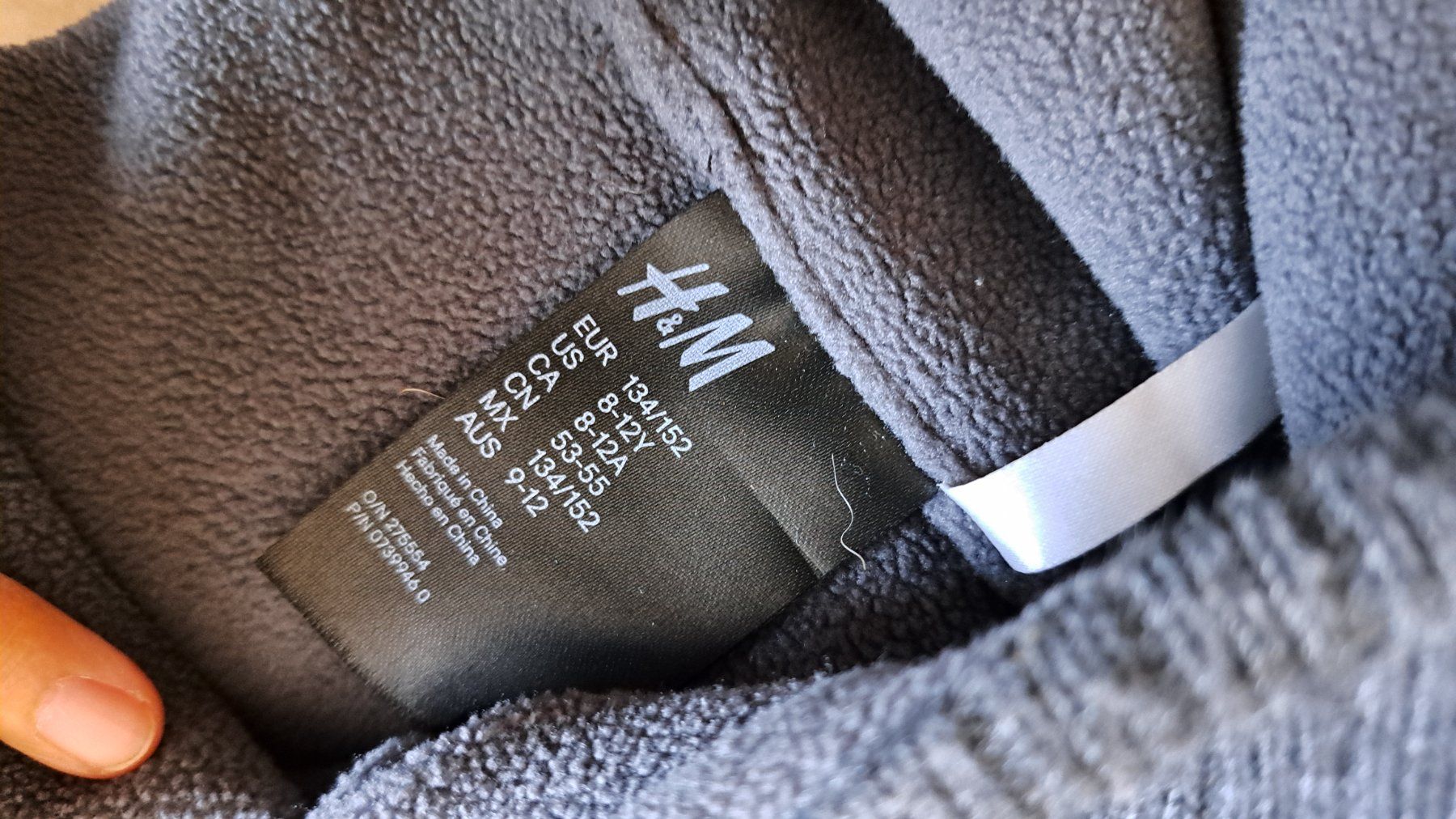 Altro abbigliamento per bambina: Echarpe douce et chapeux,  bon état – Usato da Meyrin venduto da Zahra011 2