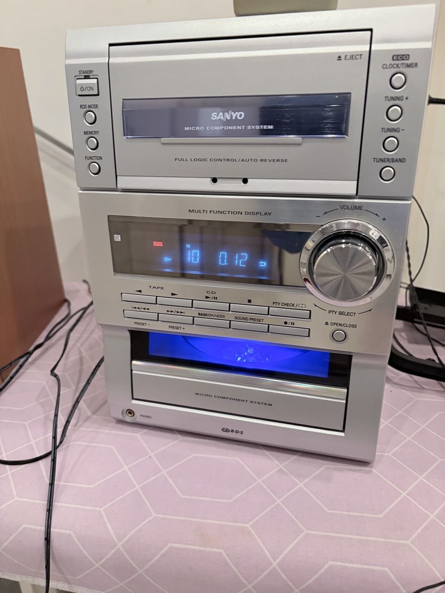 Sanyo Lettore multimediale & Streamer: Stereoanlage von Sanyo !!! – Usato da Deitingen venduto da santo123 2