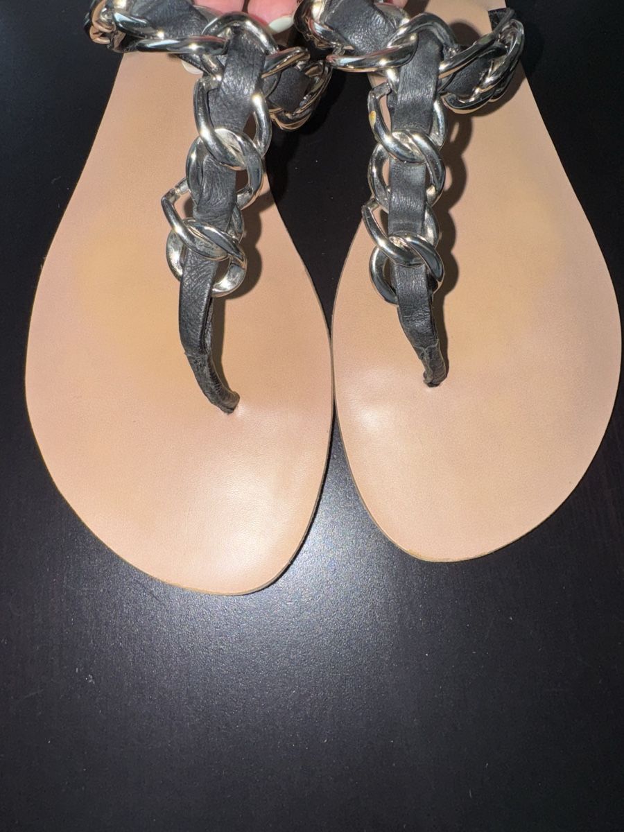 Guess Scarpe da donna: Flip Flop Guess schwarz Gr. 39 – Nuovo (secondo la descrizione) da Zürich venduto da Jen10 1