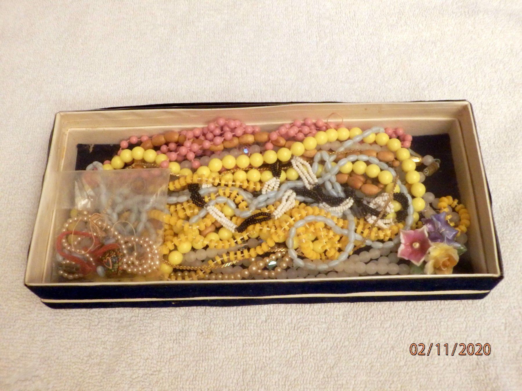 Catenine: Modeschmuck, Konvolut, 9 Ketten, etc, – Usato da Ueberstorf venduto da dinbau 1