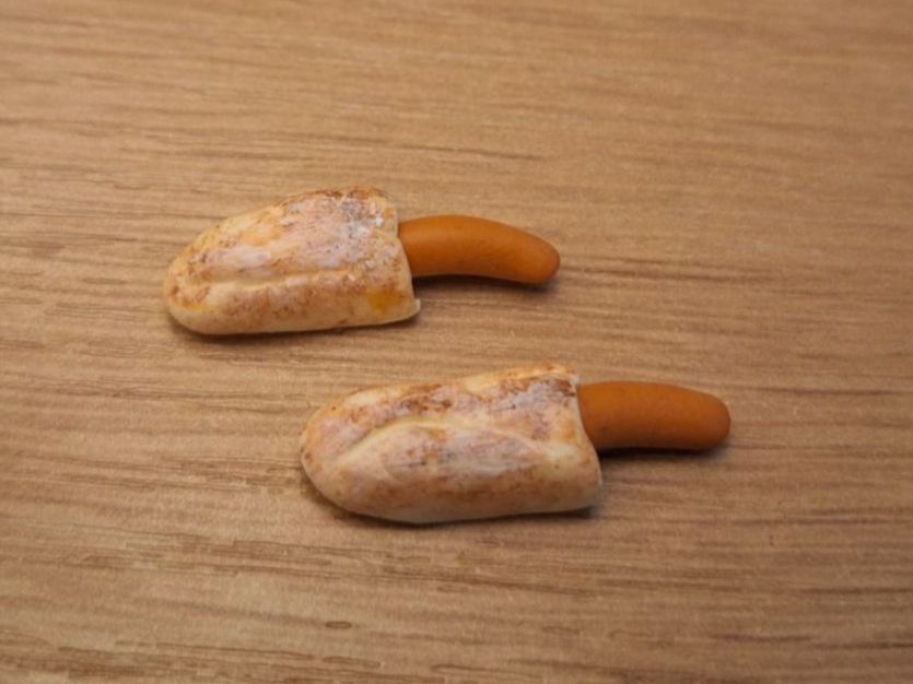 Case e mobili per bambole: Handmade 2 Hotdog – Nuovo (secondo la descrizione) da Zürich venduto da HandmadeTinyFood