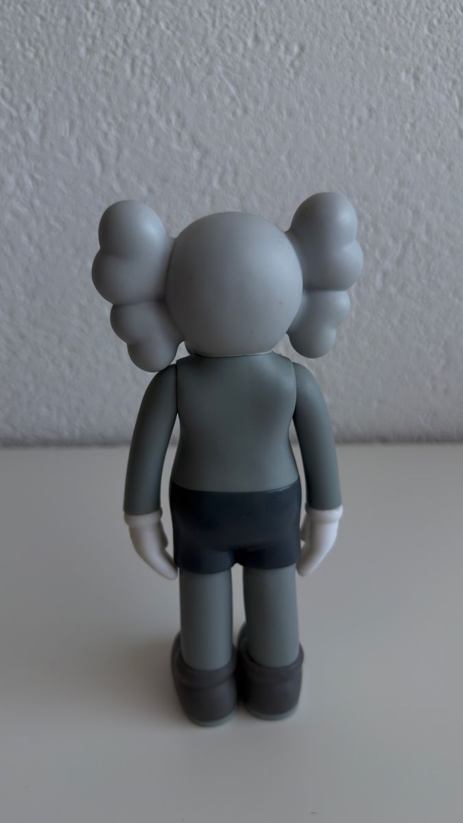 Statuette: Figurine KAWS Companion 19cm – Nuovo (secondo la descrizione) da Vevey venduto da diogodasilva_ 2