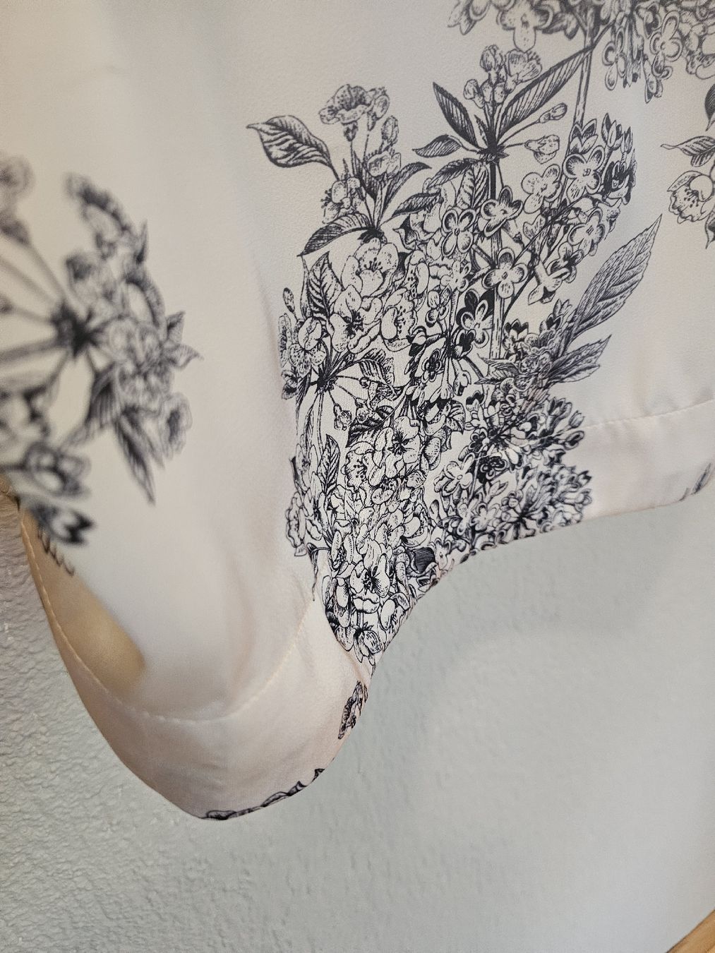 H&M Top: Sommerliches Satintop mit Blumenmuster, Grösse M – Usato da Bern venduto da Oscarella 3