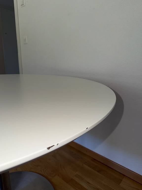 Pfister Tavoli: Table à manger – Usato da Cheyres venduto da rox_9tgg 1