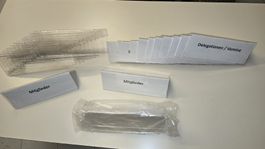 Tischaufsteller / Namensschilder Acryl transparent 28 Stück!