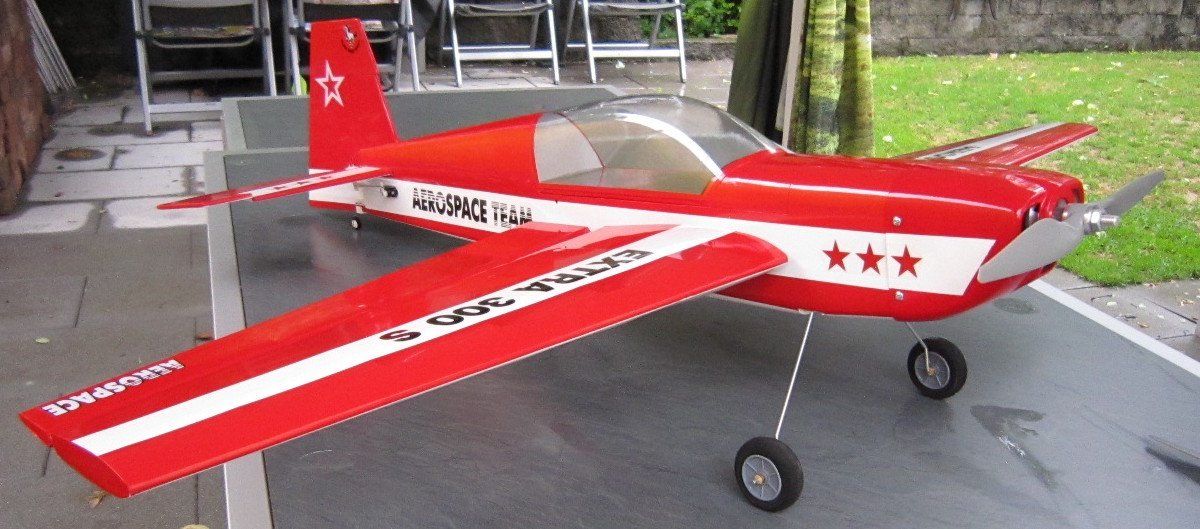 RC Kits de montage: Extra 300 S (1/7.5) – D'occasion à Niederuzwil par Pmojzisek 3