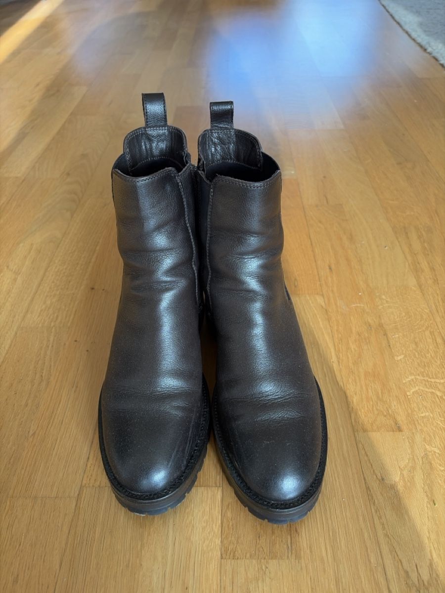 Scarpe da donna: Chelsea boots- Mirror – Nuovo (secondo la descrizione) da Sursee venduto da fab_r6xb