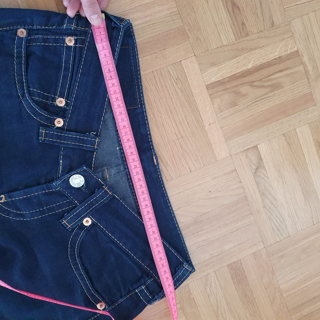Levi's Jeans: Pantalon Levis taille 30/34 – Gebraucht aus Prilly von RoDyRe 8