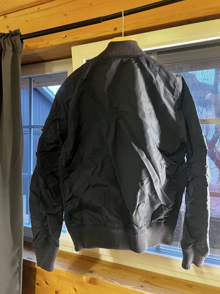 Alpha Industries Jacken: Alpha Industries Bomberjacke - rep blue – Gebraucht aus flawil von KauzigerBergeremit 3