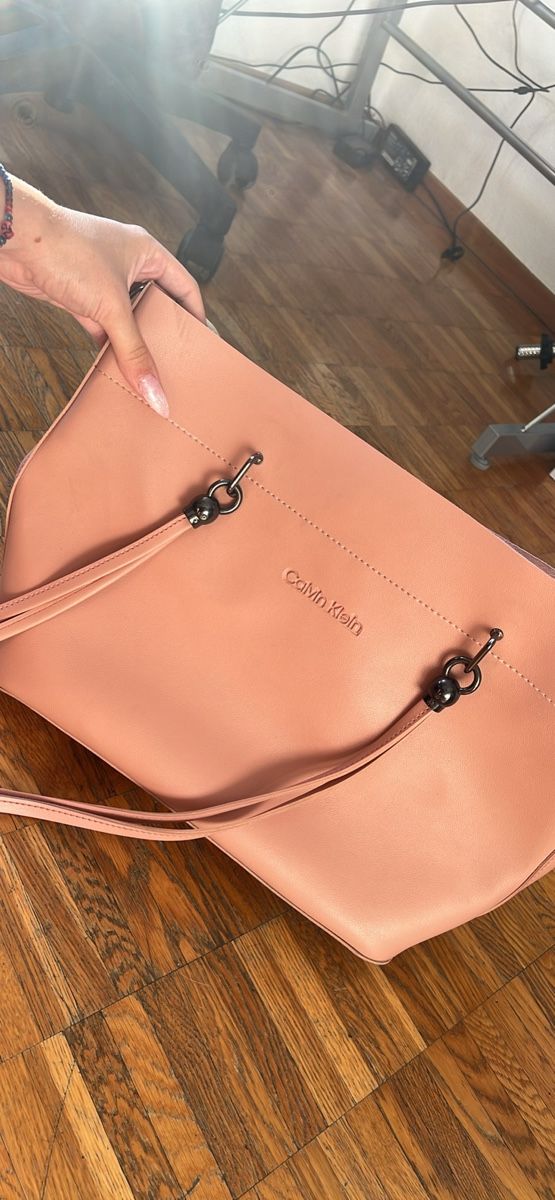 Taschen für Damen: 3 BAGS – Gebraucht aus Dietlikon von Luka_Bilic 1