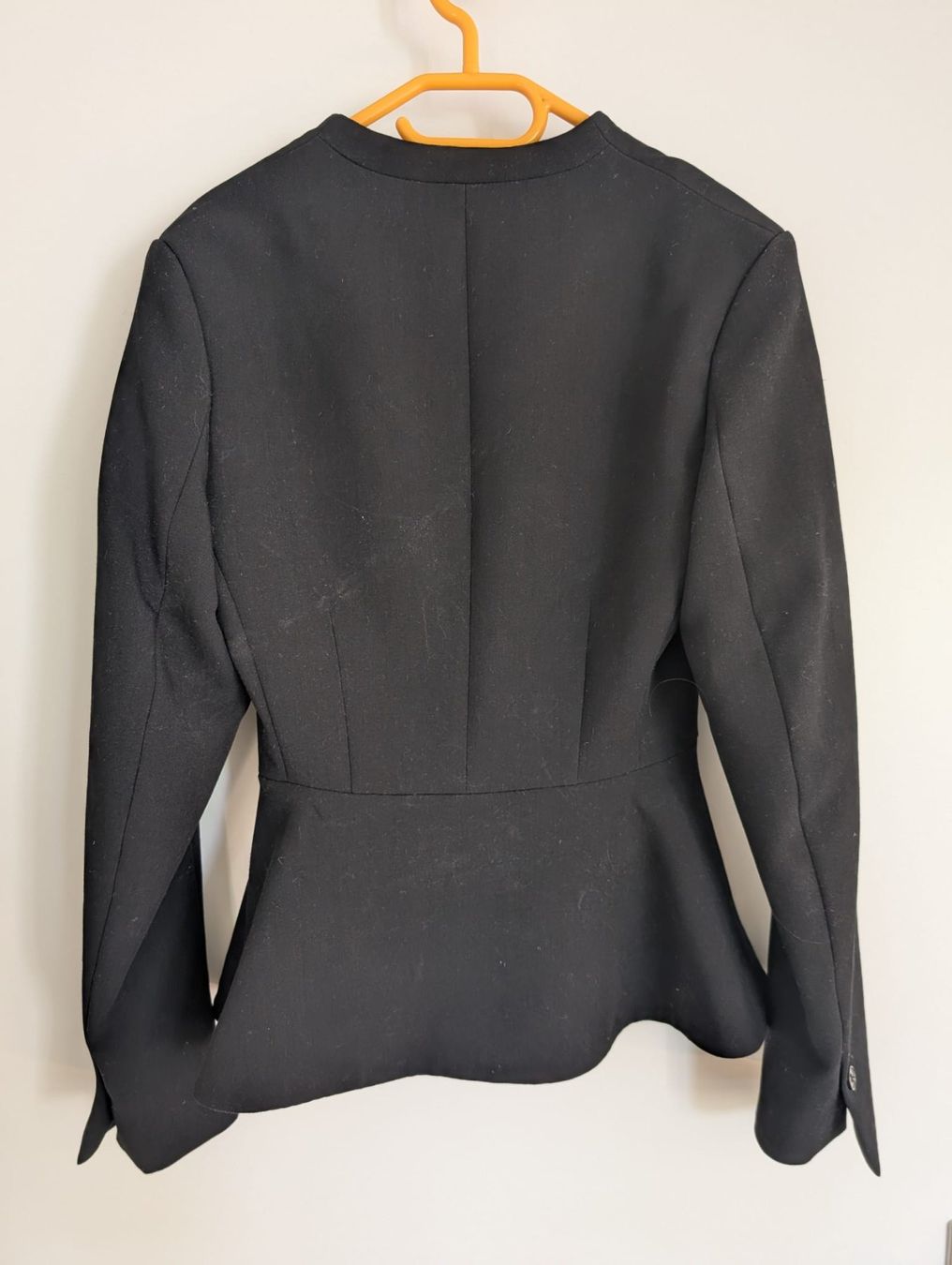 H&M Giacche: Schwarzer Blazer – H&M – Größe 32 – Usato da Winterthur venduto da Arkadii 1