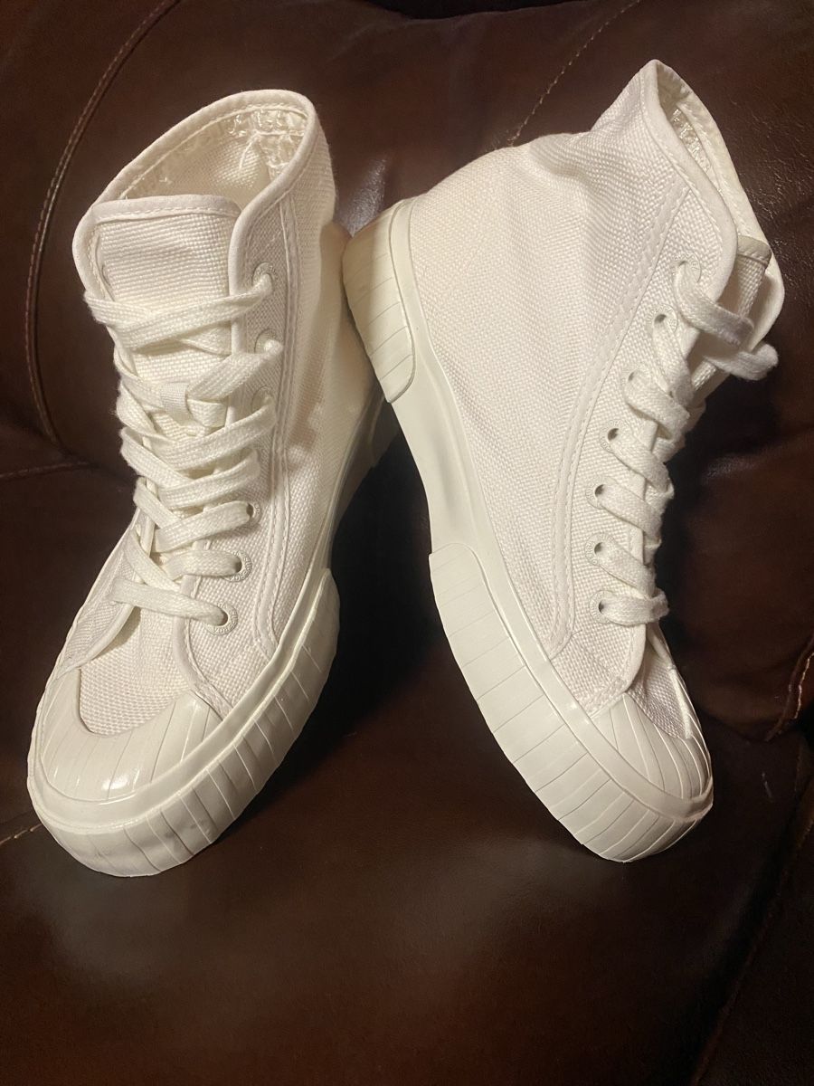 Damenschuhe: Neu! Sneaker, Grösse 37, Top! – Neu (gemäss Beschreibung) aus Kriens von sch_v6nl 1
