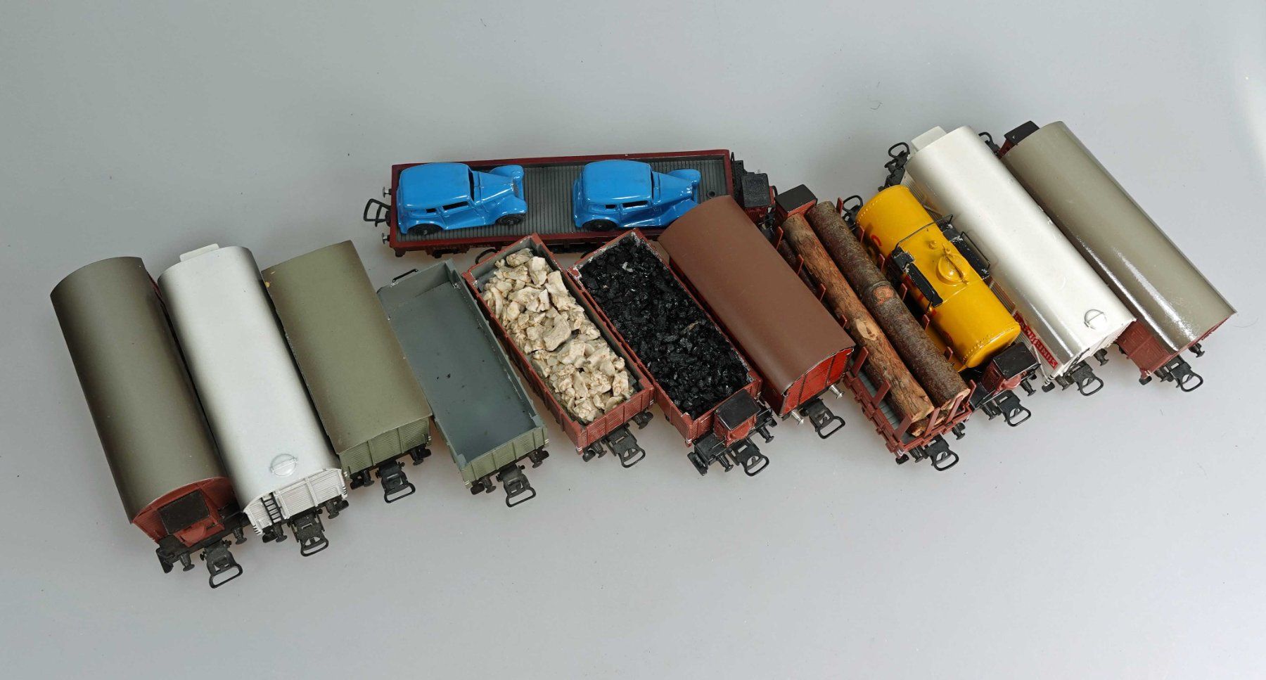 Märklin Modellini di ferrovie: Märklin Güterwagen – Usato da Niederglatt ZH venduto da bego8172 5