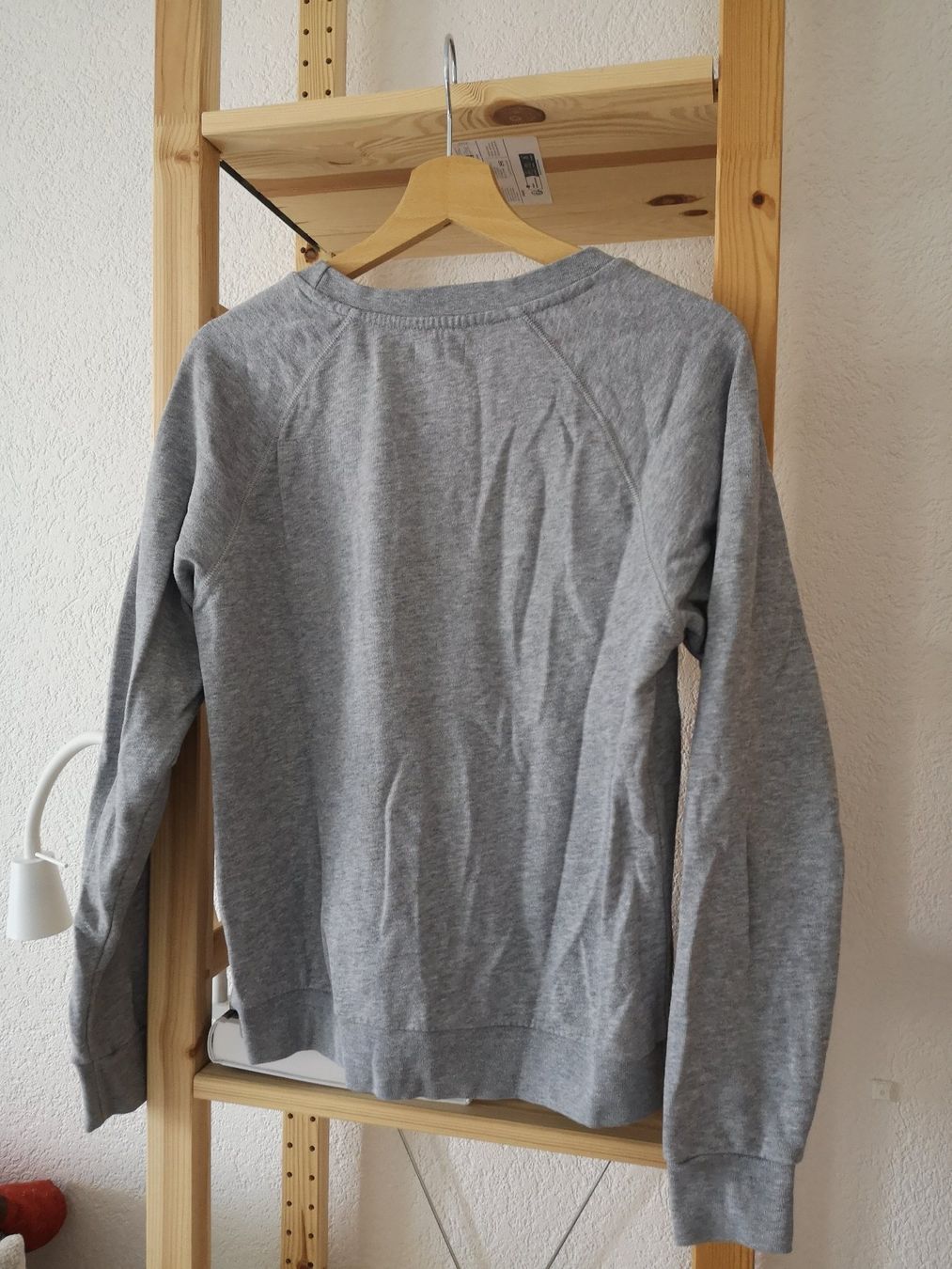 Maglioni & Felpe: CHEAP MONDAY schlichter Pulli Gr. S grau-meliert – Usato da Münsingen venduto da Nik_und_Kat 1