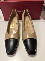 Salvatore Ferragamo Pumps Beige Black size 38.5 Neu
