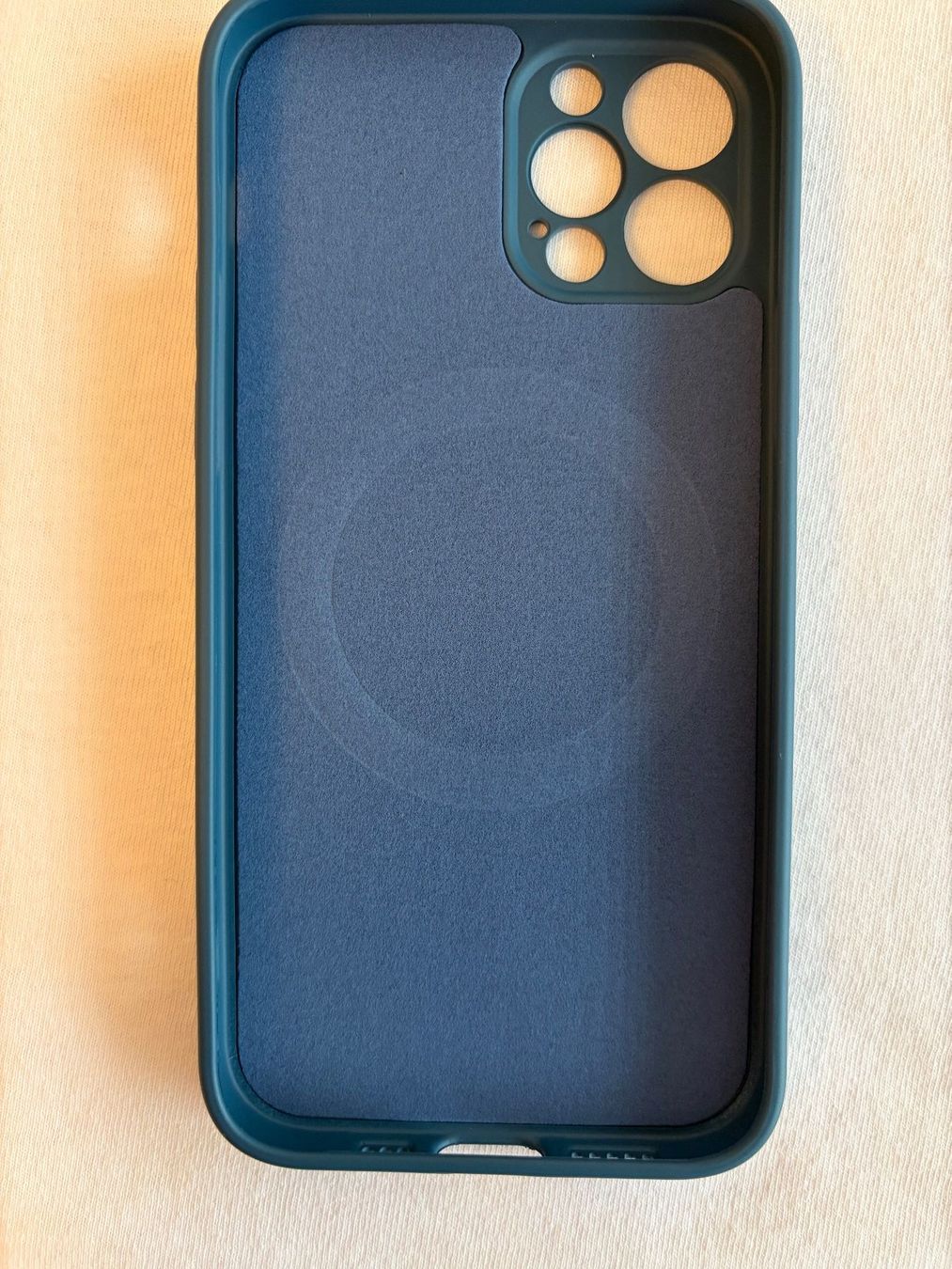 Coques & Protection écran: Cover per IPhone 12 pro – Neuf (Voir description) à S. Vittore par ari_bdr6 1