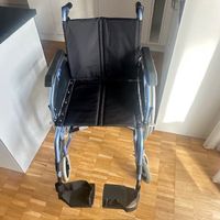 Top Zustand: Leichtgewicht Rollstuhl für den Alltag!