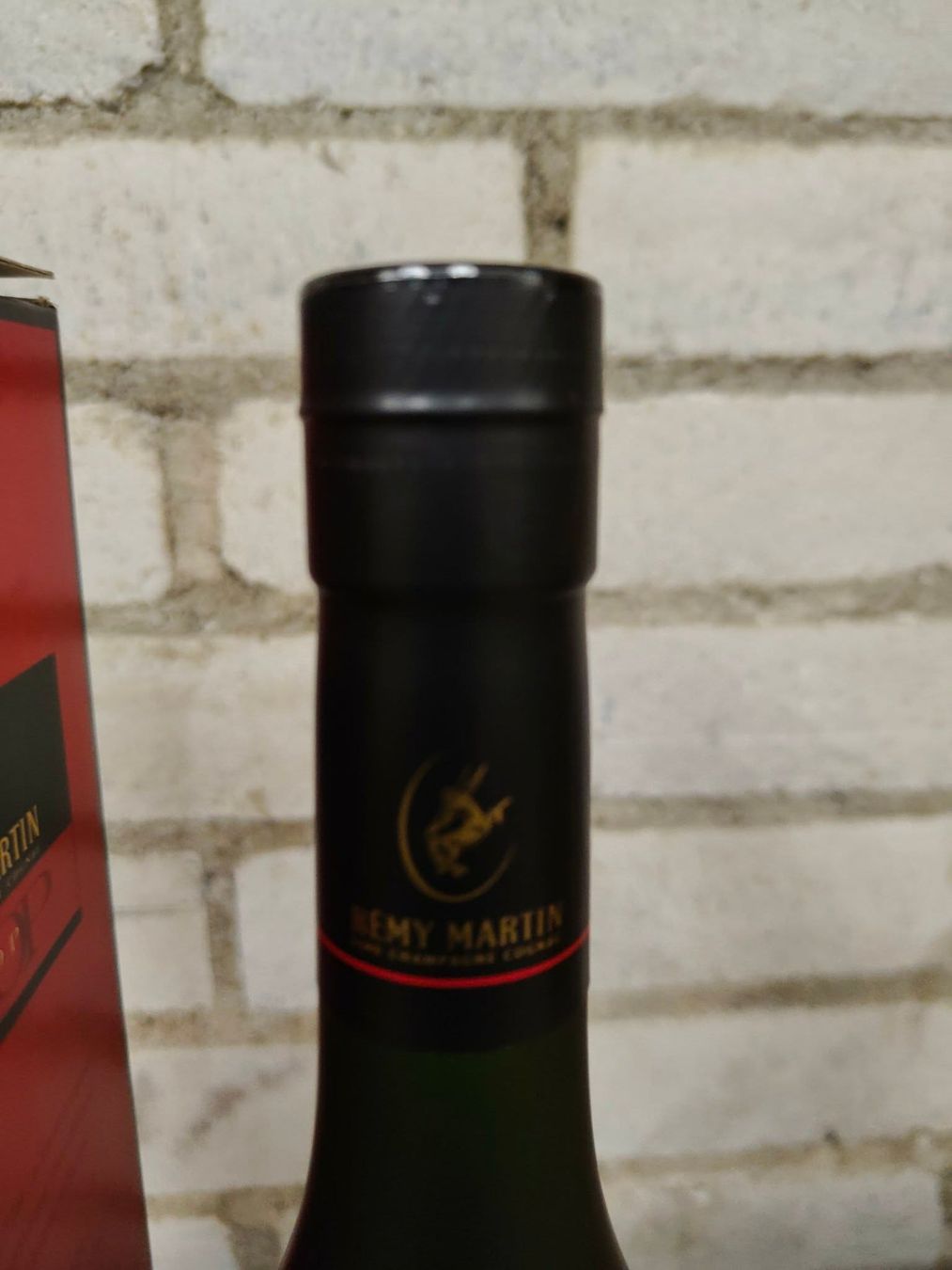 Rémy Martin Bevande alcoliche: Cognac Remy Martin VSOP 0.7l/40%, – Nuovo e nell'imballaggio originale da Münchenstein venduto da wusmarino 4