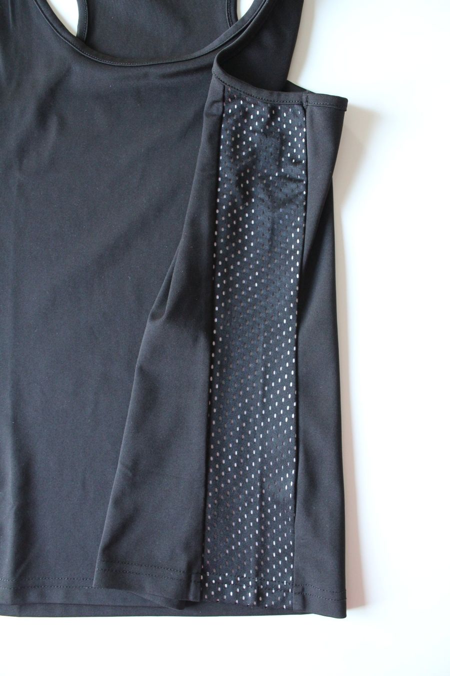 Nike Tops: Débardeur Nike noir t. 40 – Gebraucht aus Peseux von Gilloss 2