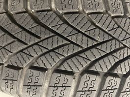 4 Winterpneu mit Felgen für Renault Clio 1.2