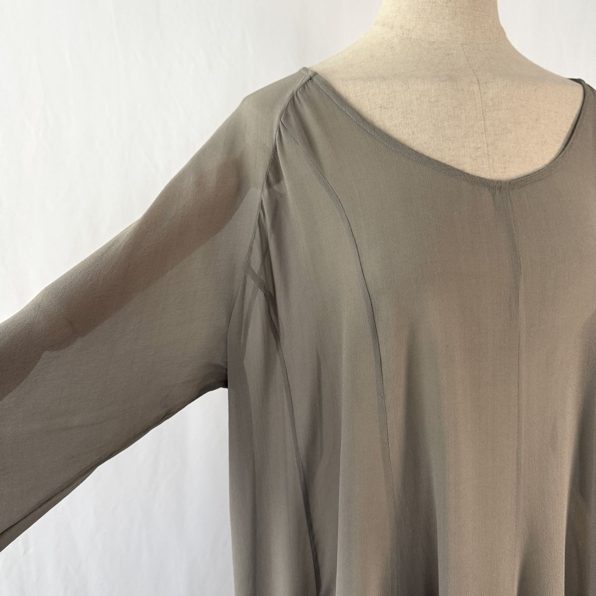 Kleider: PRIVATSACHEN Silk Dress – Neu (gemäss Beschreibung) aus Emmen von Avviivva_Com2023 3